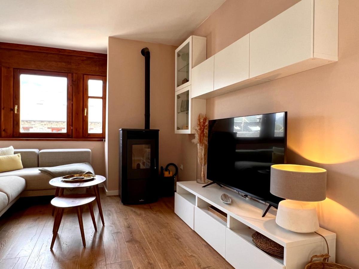 Duplex La Roca - L'Amfitriona Leilighet Espot Eksteriør bilde