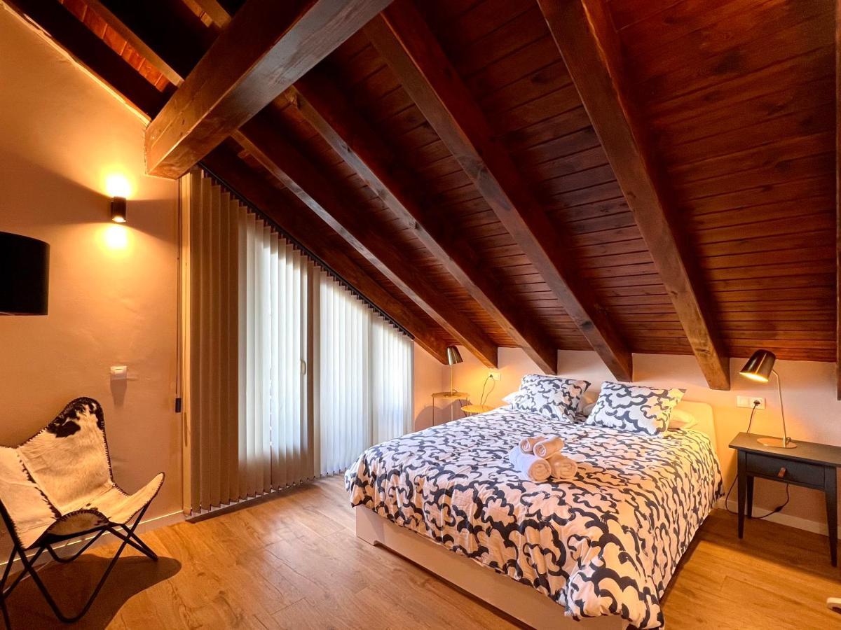 Duplex La Roca - L'Amfitriona Leilighet Espot Eksteriør bilde