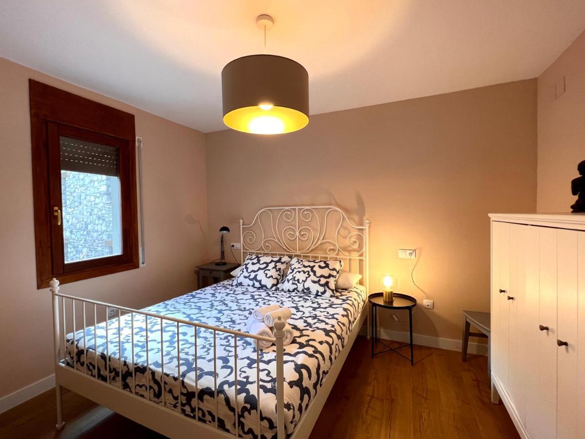 Duplex La Roca - L'Amfitriona Leilighet Espot Eksteriør bilde
